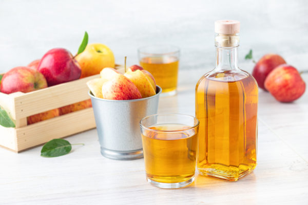 Benefits, Uses & Side Effects of Apple Cider Vinegar