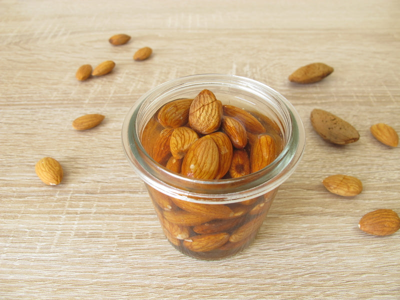 Health Benefits of Eating Soaked Almonds On Empty Stomach