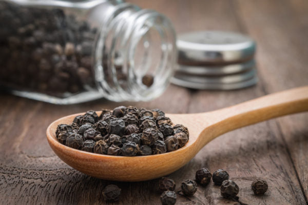 Benefits, Uses & Side Effects of Black Pepper